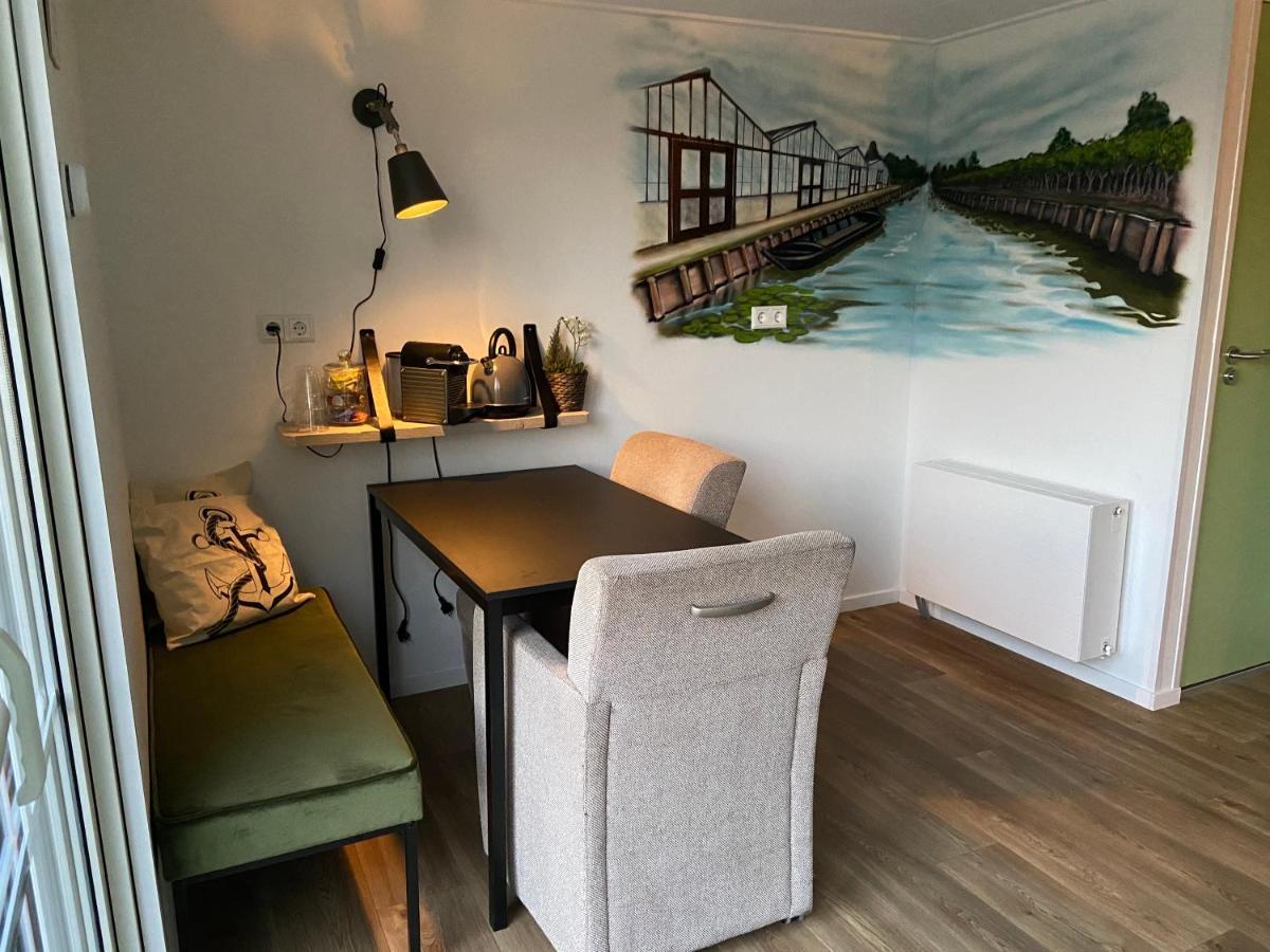 Bed & Breakfast Алсмер Екстериор снимка