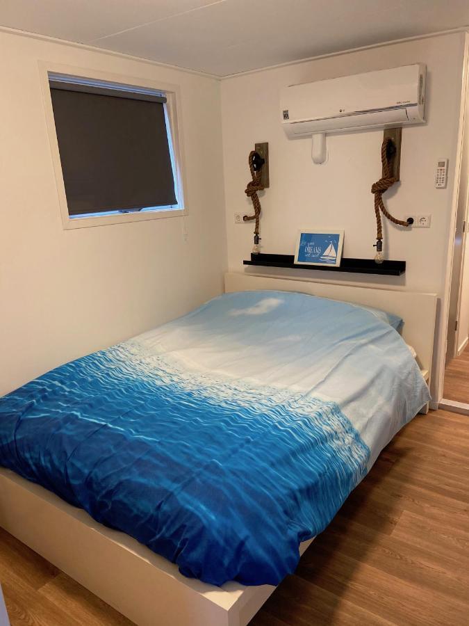 Bed & Breakfast Алсмер Екстериор снимка